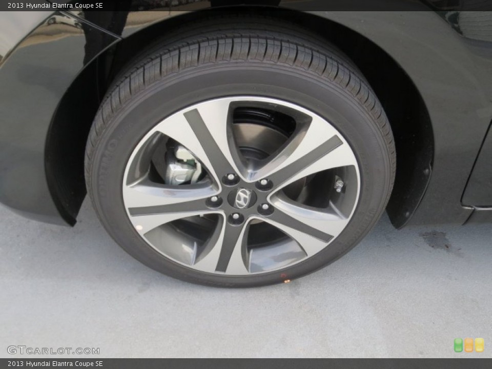 2013 Hyundai Elantra Coupe SE Wheel and Tire Photo #73993172