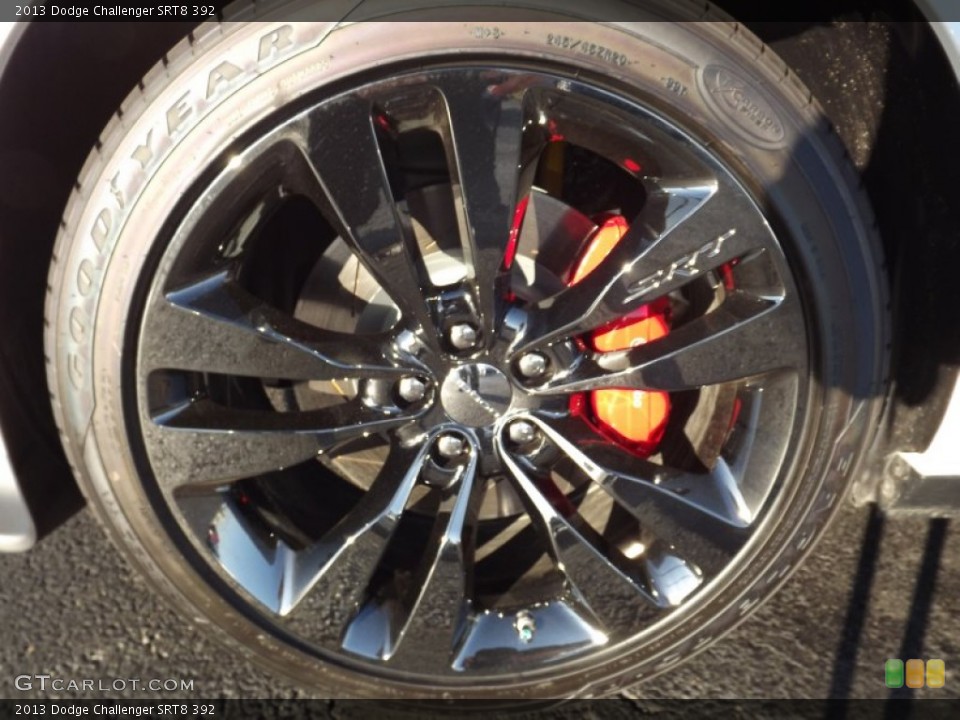 2013 Dodge Challenger SRT8 392 Wheel and Tire Photo #74000454