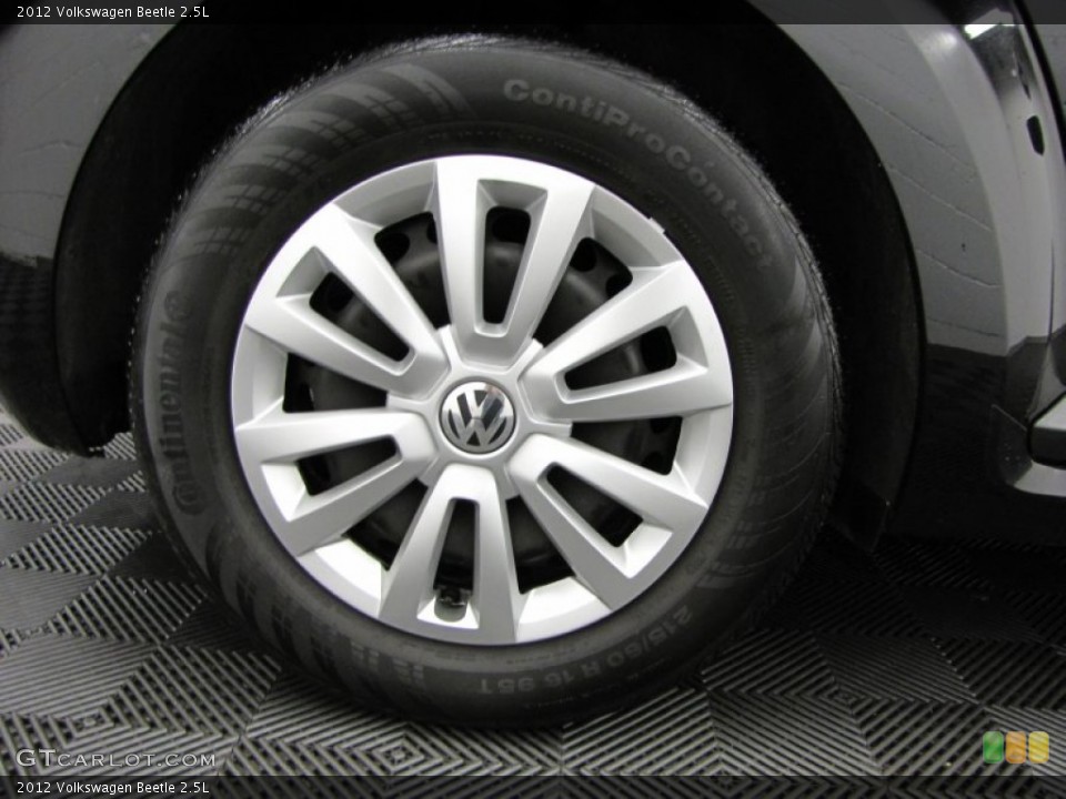 2012 Volkswagen Beetle 2.5L Wheel and Tire Photo #74013839