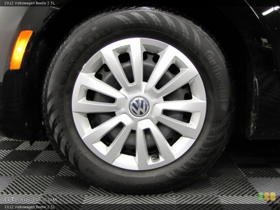 2012 Volkswagen Beetle 2.5L Wheel and Tire Photo #74013868