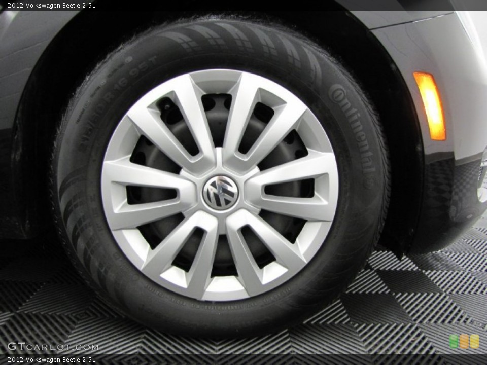 2012 Volkswagen Beetle 2.5L Wheel and Tire Photo #74013914