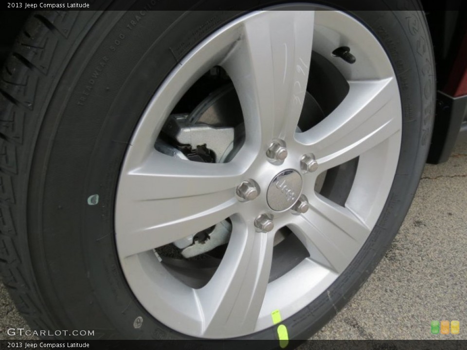 2013 Jeep Compass Latitude Wheel and Tire Photo #74040579
