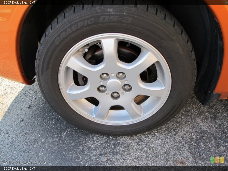 2005 Dodge Neon SXT Wheel and Tire Photo #74045621