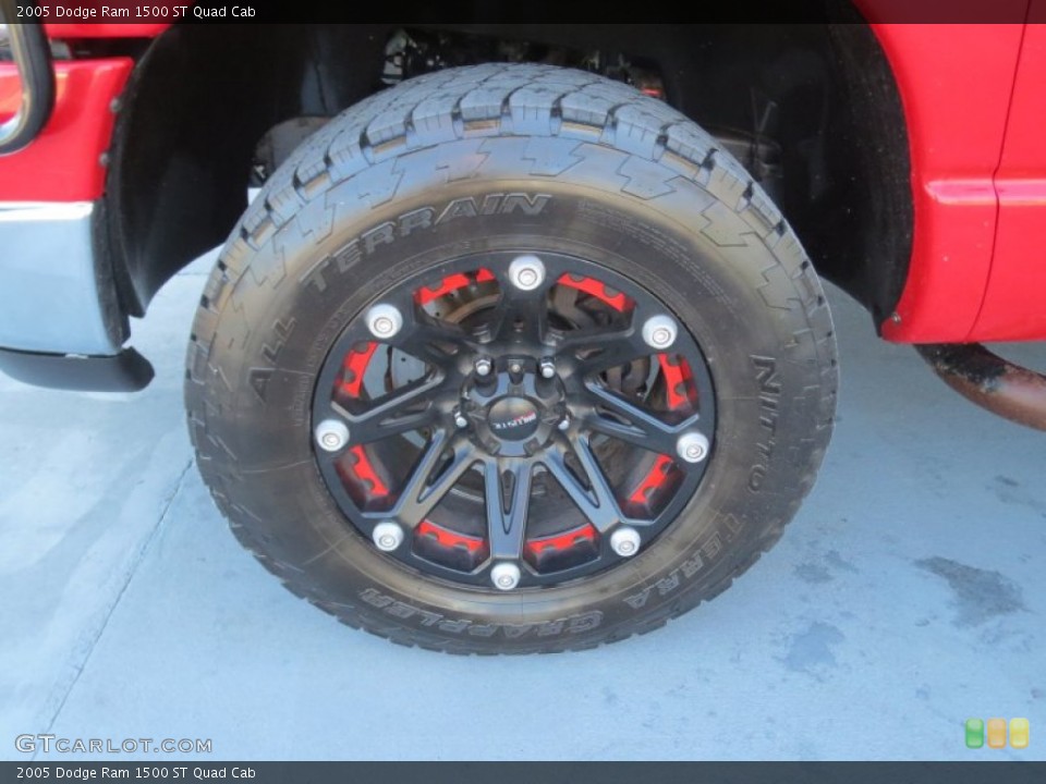 2005 Dodge Ram 1500 Custom Wheel and Tire Photo #74083188