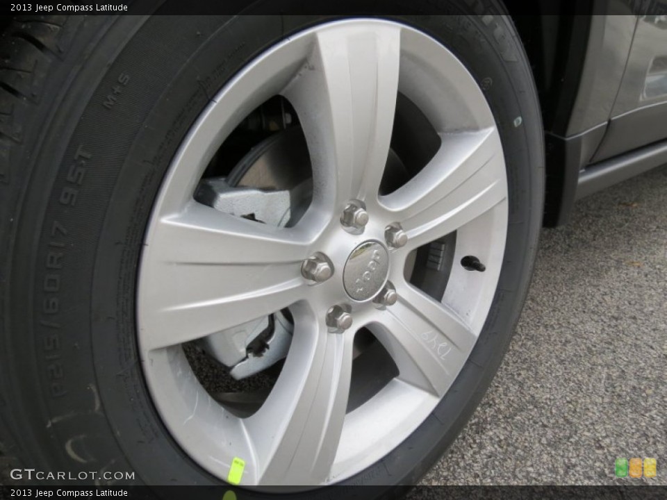2013 Jeep Compass Latitude Wheel and Tire Photo #74085470