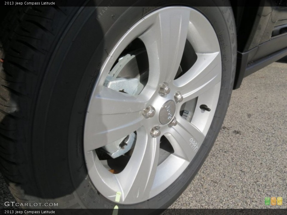 2013 Jeep Compass Latitude Wheel and Tire Photo #74087786
