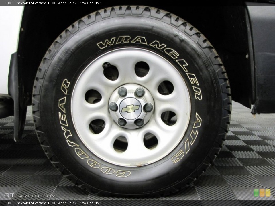 2007 Chevrolet Silverado 1500 Work Truck Crew Cab 4x4 Wheel and Tire Photo #74104465