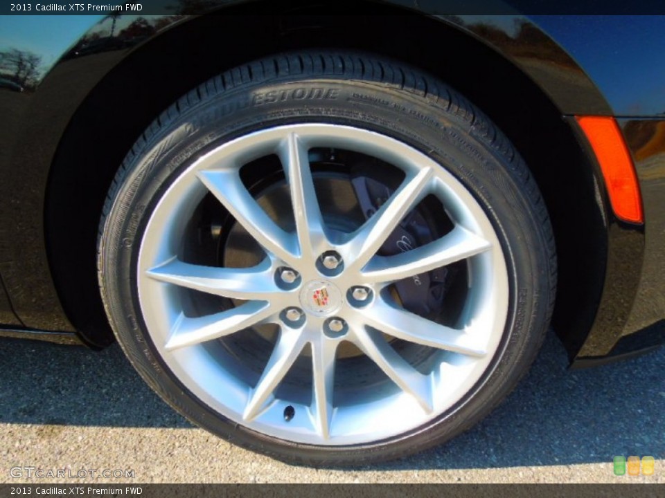 2013 Cadillac XTS Premium FWD Wheel and Tire Photo #74108230