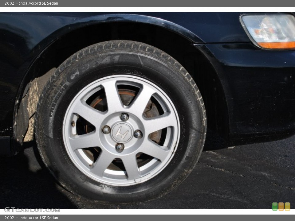2002 Honda Accord SE Sedan Wheel and Tire Photo #74109520