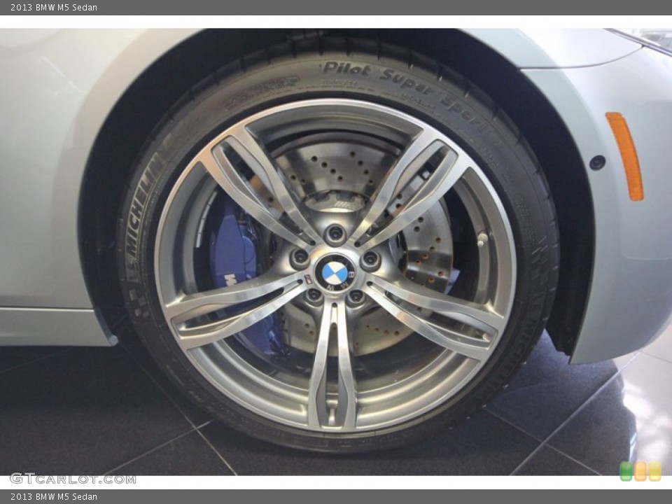 2013 BMW M5 Sedan Wheel and Tire Photo #74147467
