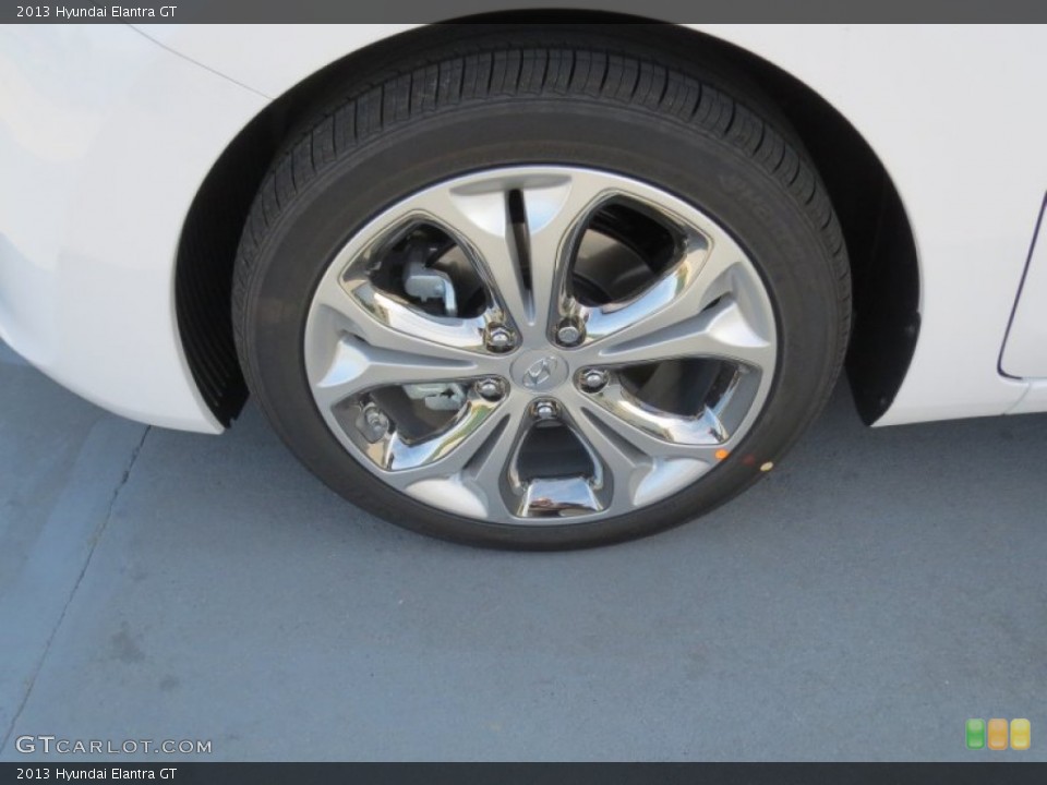 2013 Hyundai Elantra GT Wheel and Tire Photo #74206012