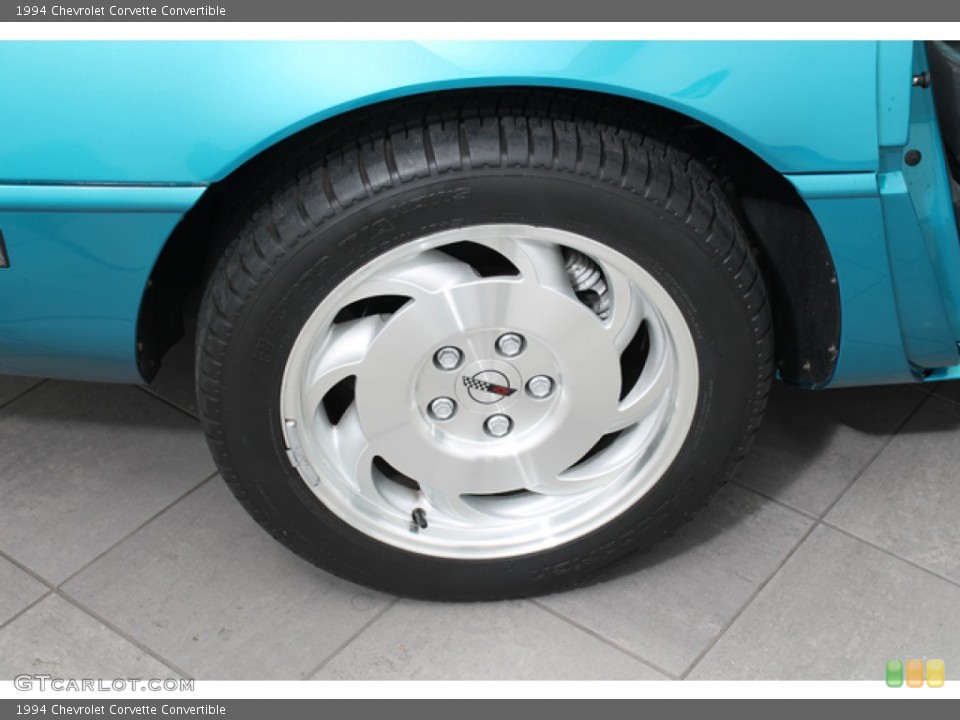 1994 Chevrolet Corvette Convertible Wheel and Tire Photo #74223344