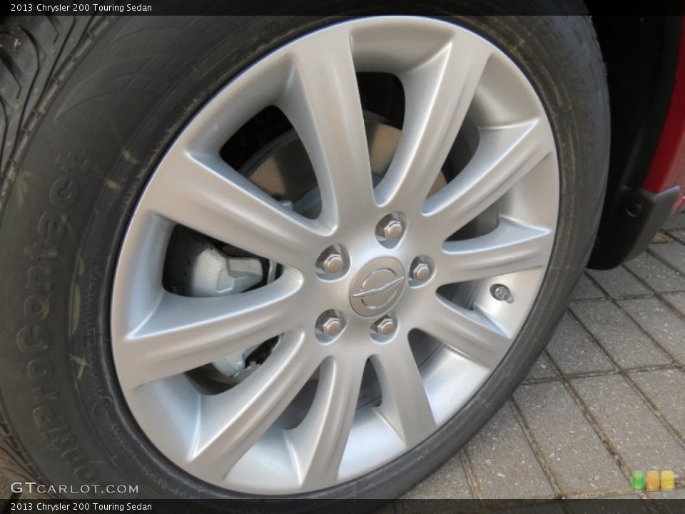 2013 Chrysler 200 Touring Sedan Wheel and Tire Photo #74228249
