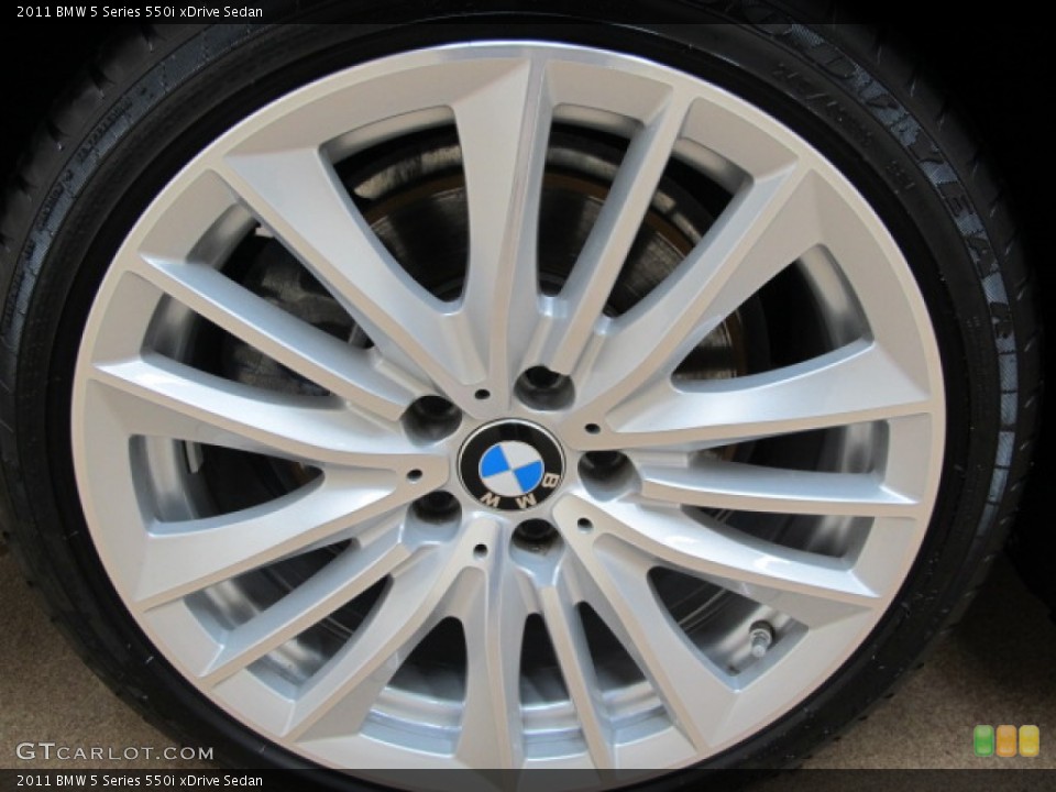 2011 BMW 5 Series 550i xDrive Sedan Wheel and Tire Photo #74242208