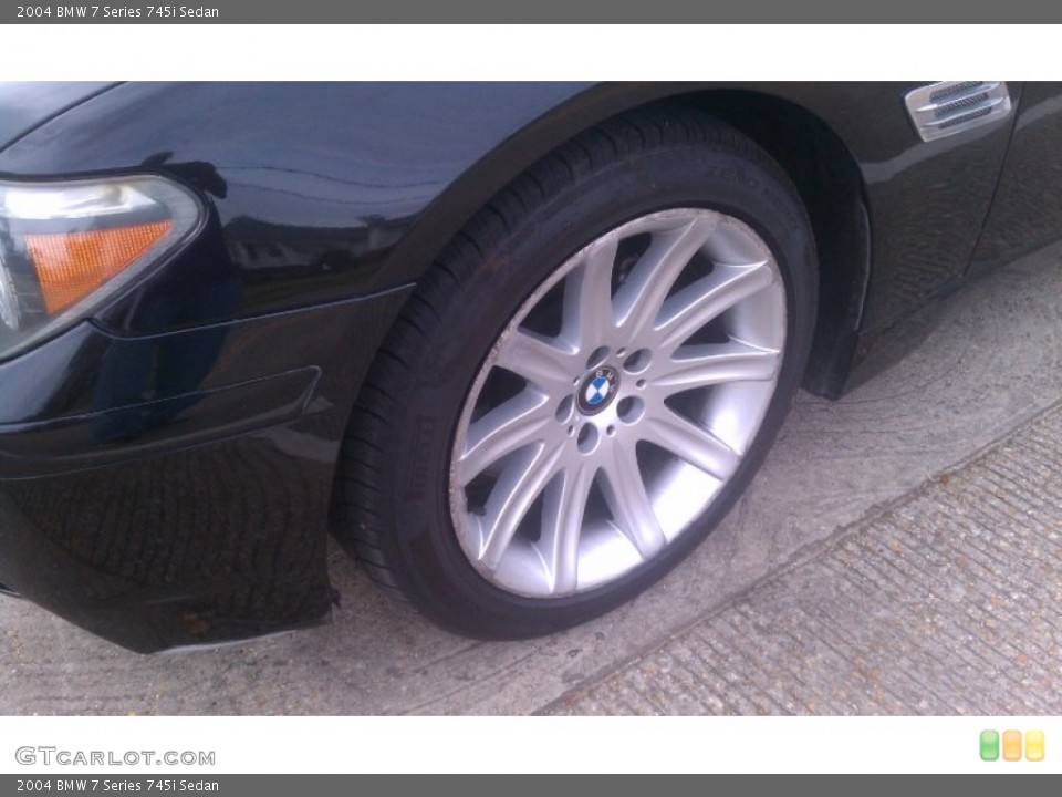 2004 BMW 7 Series 745i Sedan Wheel and Tire Photo #74316288