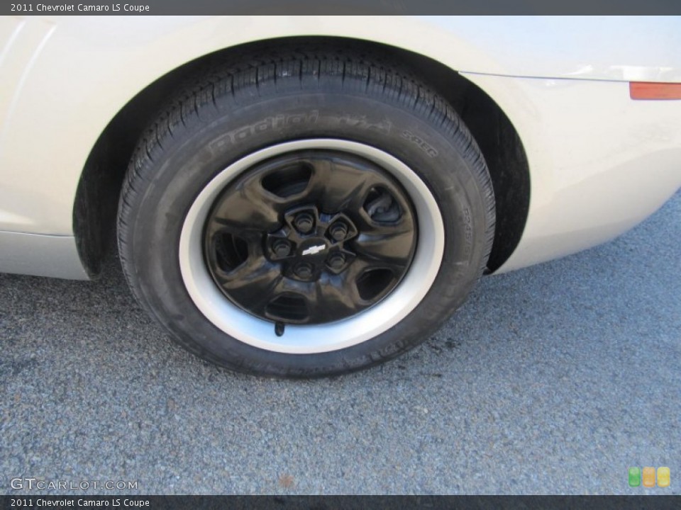 2011 Chevrolet Camaro LS Coupe Wheel and Tire Photo #74322814