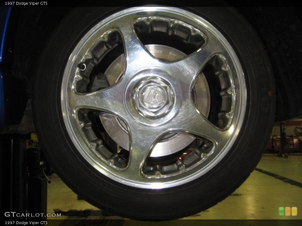 1997 Dodge Viper GTS Wheel and Tire Photo #74336438