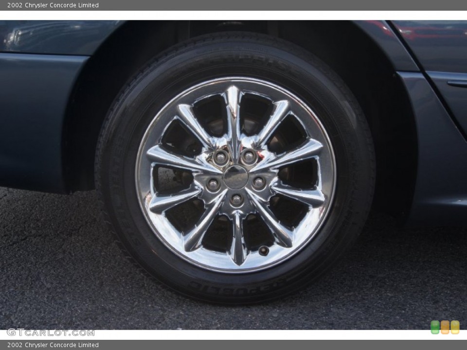 2002 Chrysler Concorde Limited Wheel and Tire Photo #74338059
