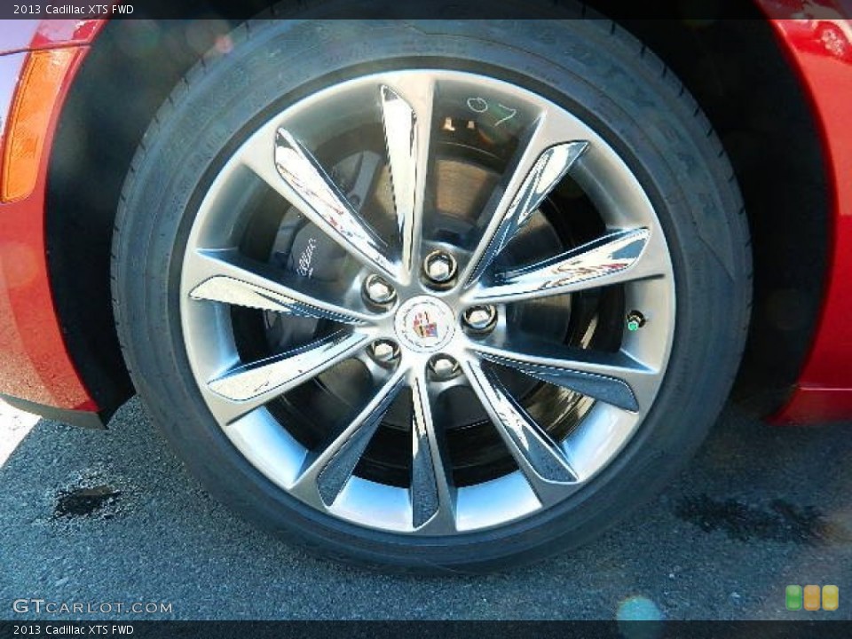 2013 Cadillac XTS FWD Wheel and Tire Photo #74410552