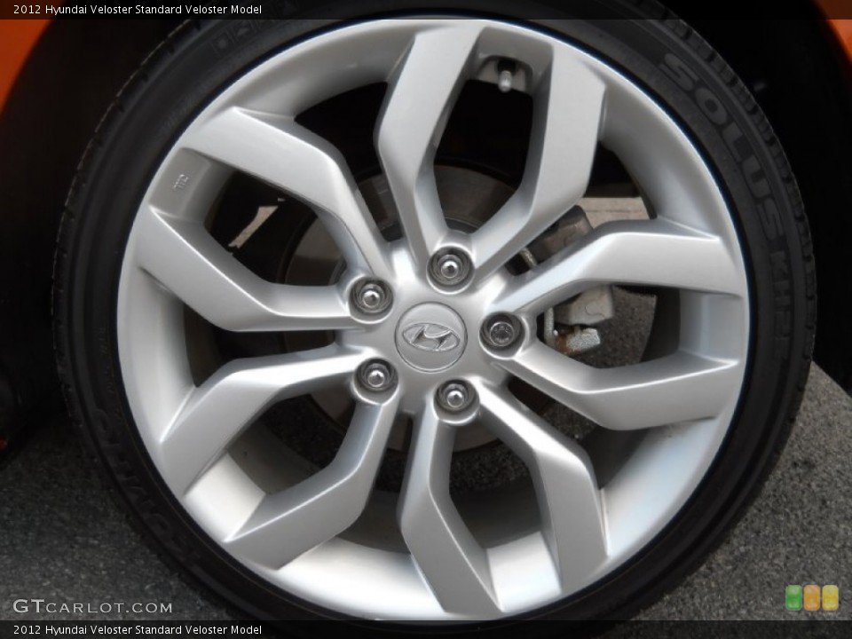 2012 Hyundai Veloster  Wheel and Tire Photo #74419013
