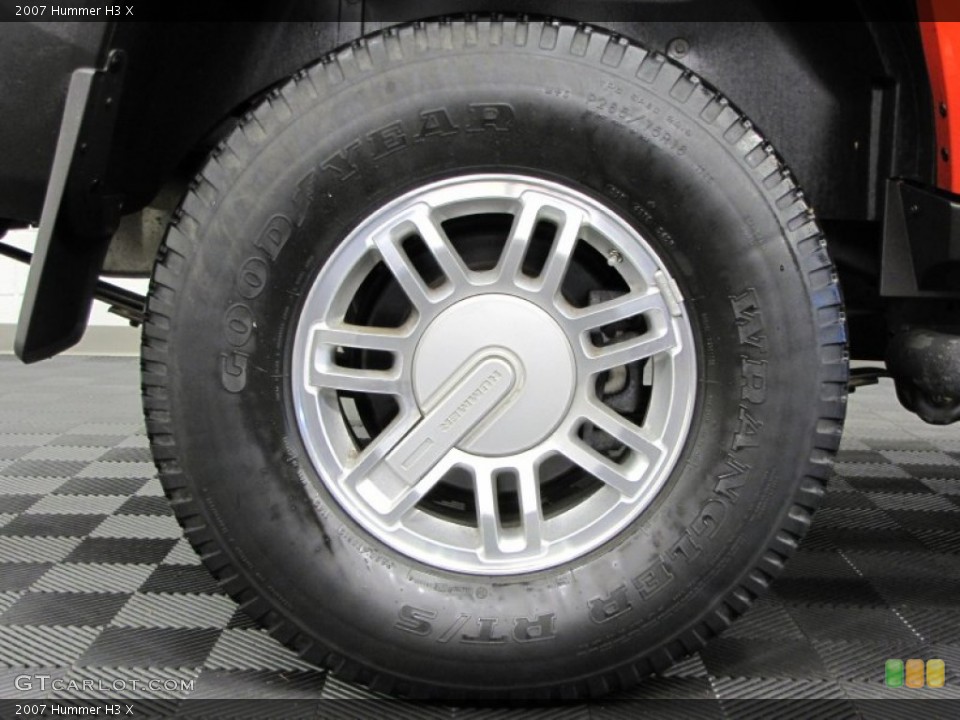 2007 Hummer H3 X Wheel and Tire Photo #74437982