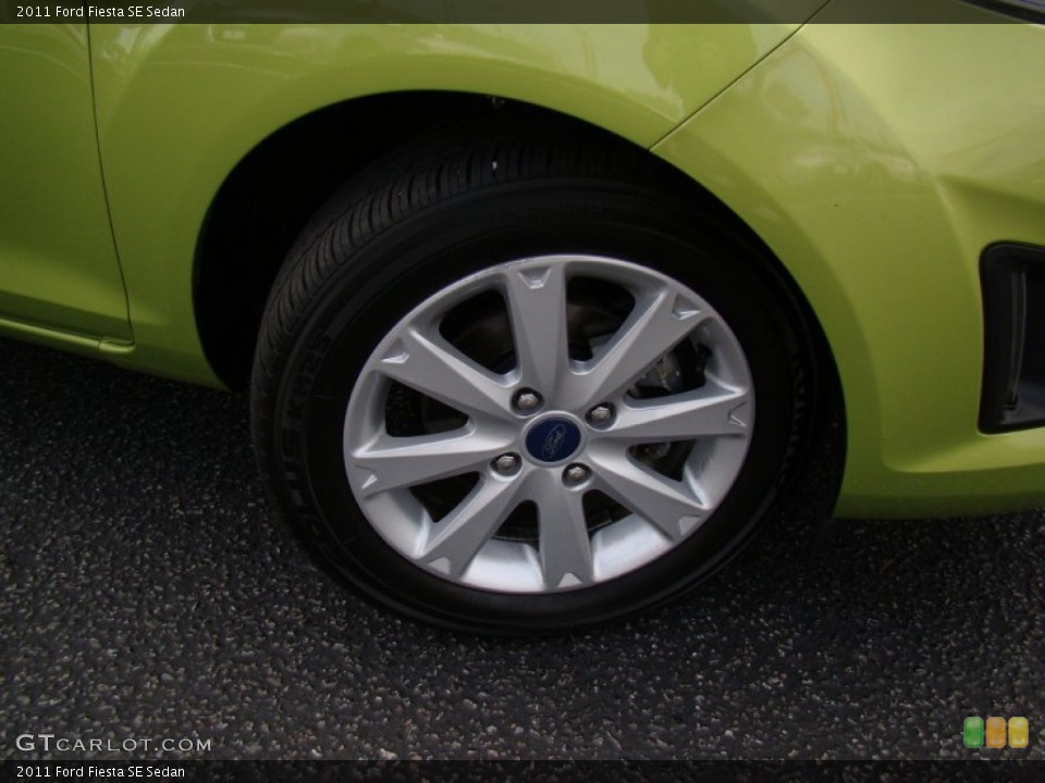 2011 Ford Fiesta SE Sedan Wheel and Tire Photo #74445194