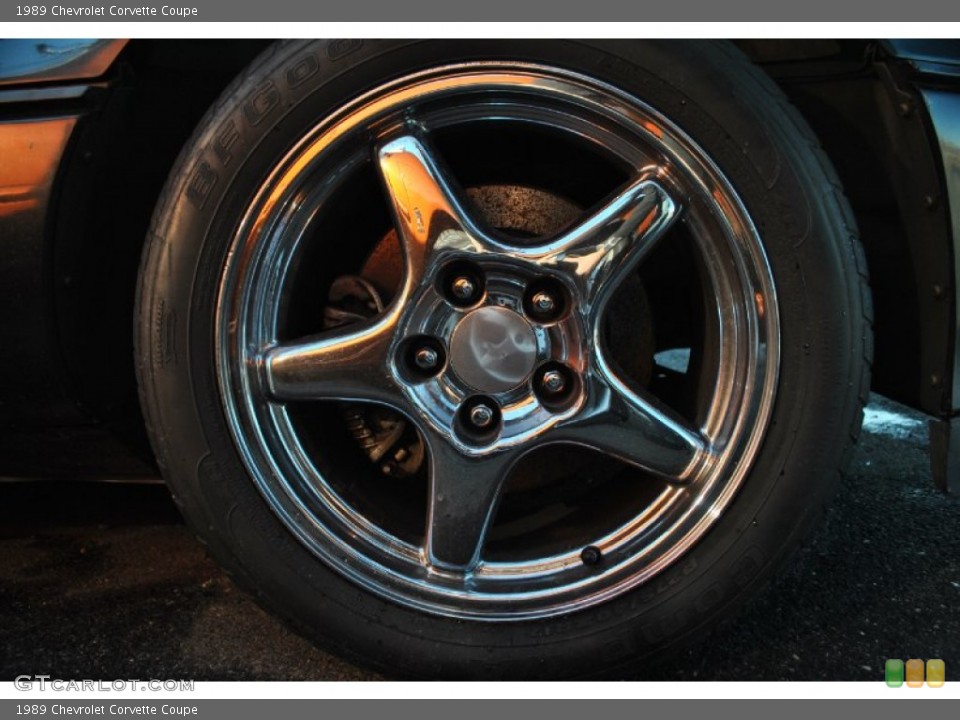 1989 Chevrolet Corvette Coupe Wheel and Tire Photo #74531277