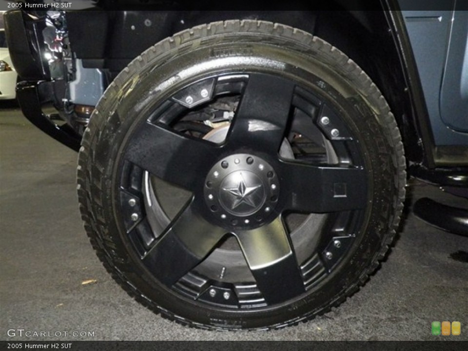 2005 Hummer H2 Custom Wheel and Tire Photo #74568473