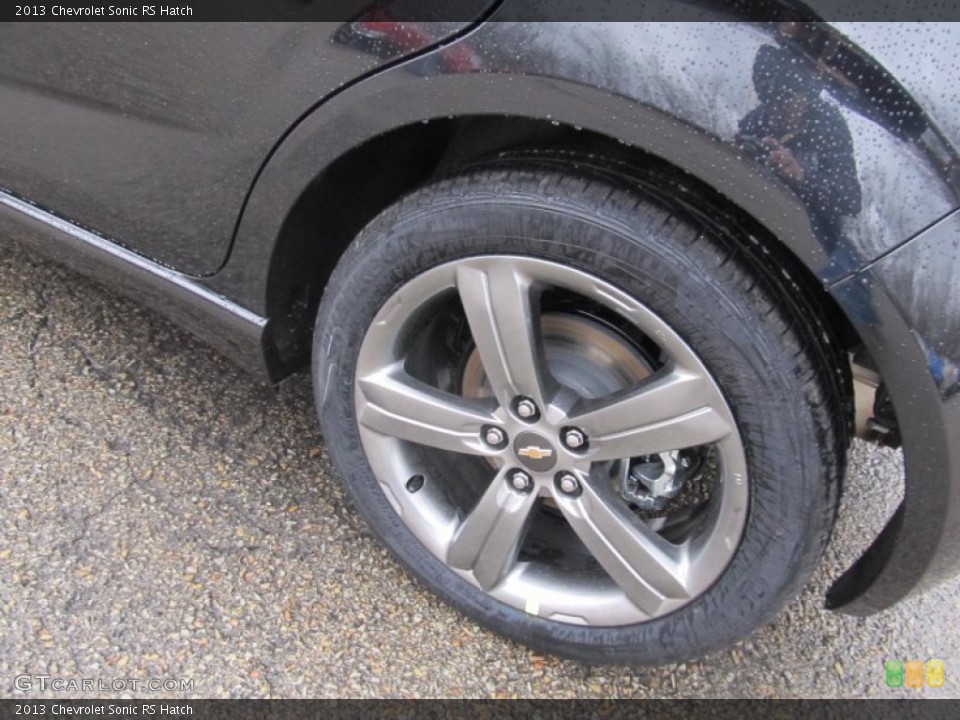 2013 Chevrolet Sonic RS Hatch Wheel and Tire Photo #74636187