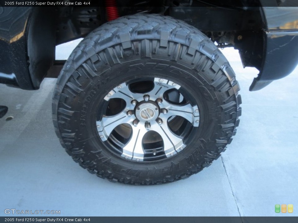 2005 Ford F250 Super Duty Custom Wheel and Tire Photo #74657760
