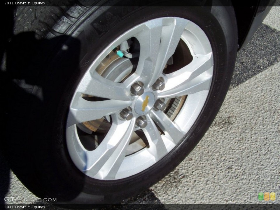 2011 Chevrolet Equinox LT Wheel and Tire Photo #74897183