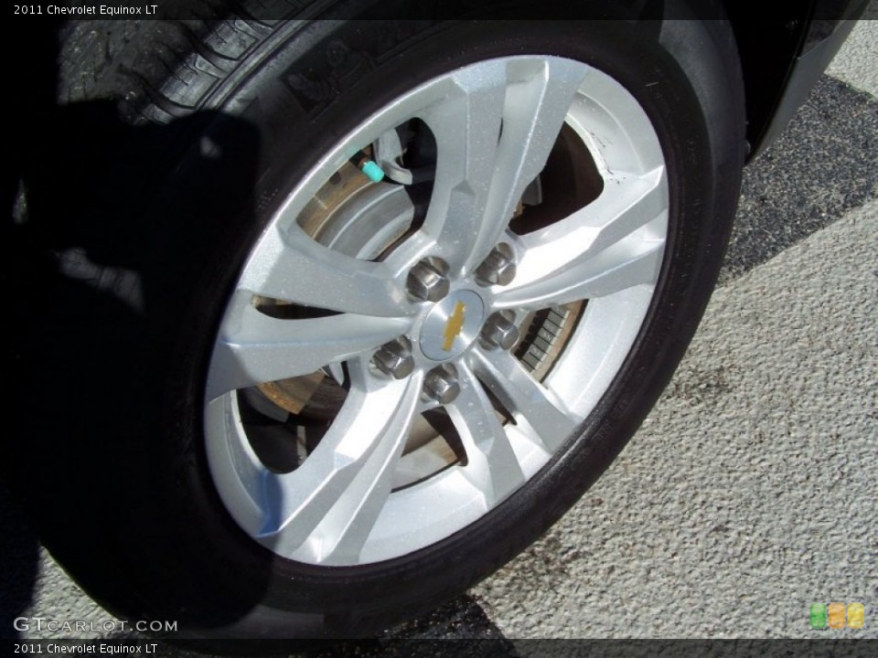 2011 Chevrolet Equinox LT Wheel and Tire Photo #74897202