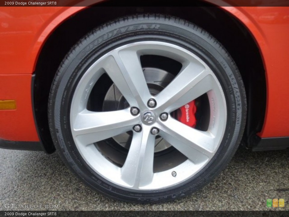 2009 Dodge Challenger SRT8 Wheel and Tire Photo #74898627