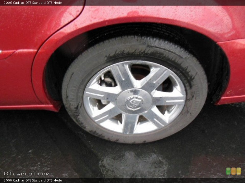 2006 Cadillac DTS  Wheel and Tire Photo #74929342