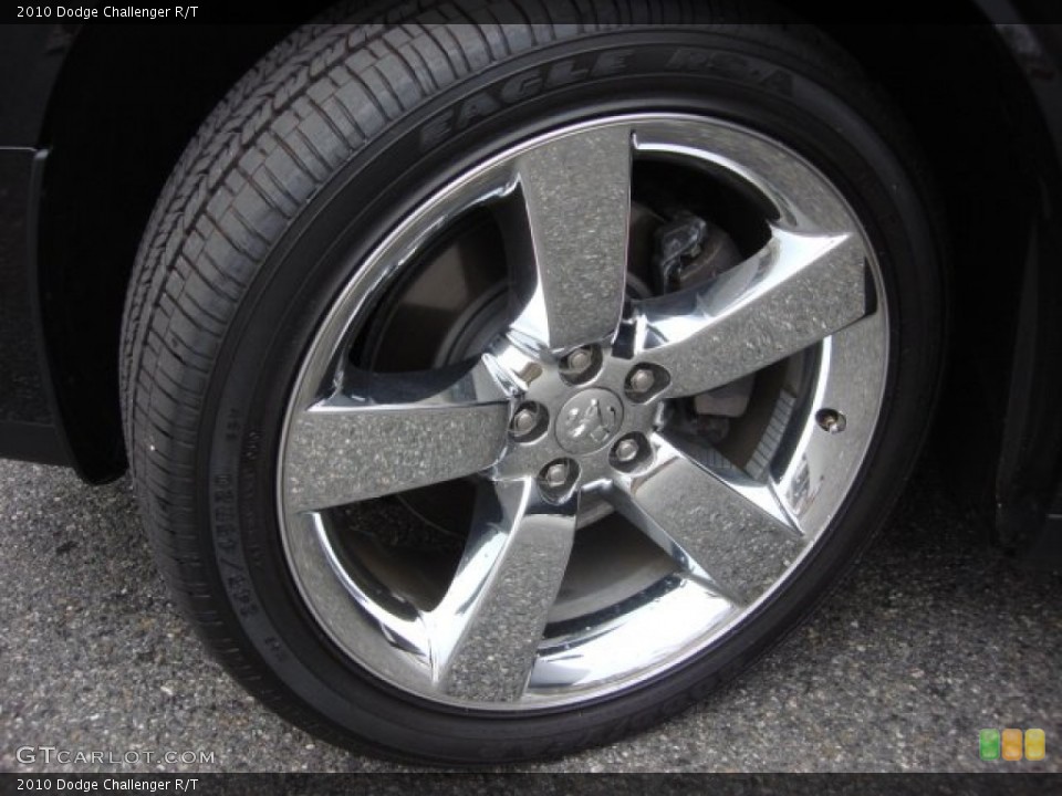 2010 Dodge Challenger R/T Wheel and Tire Photo #74936326
