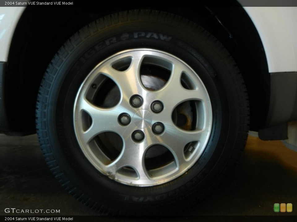 2004 Saturn VUE  Wheel and Tire Photo #74967389