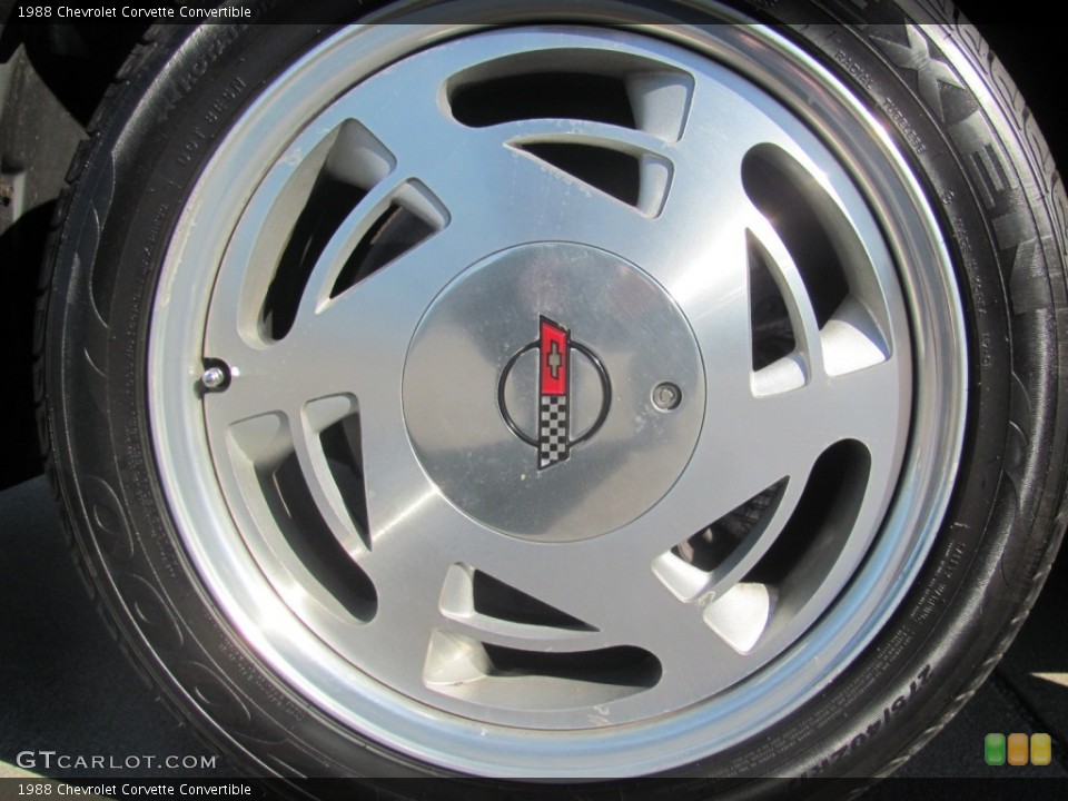 1988 Chevrolet Corvette Convertible Wheel and Tire Photo #74981017