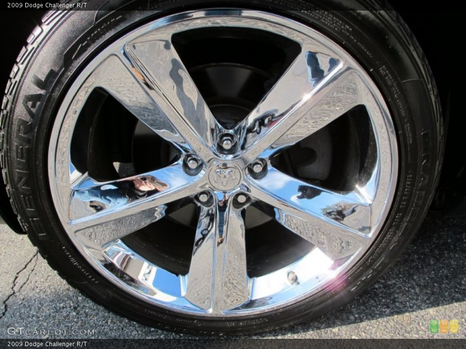 2009 Dodge Challenger R/T Wheel and Tire Photo #75000640