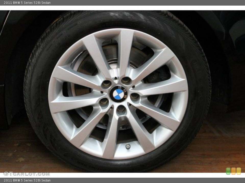2011 BMW 5 Series 528i Sedan Wheel and Tire Photo #75026402