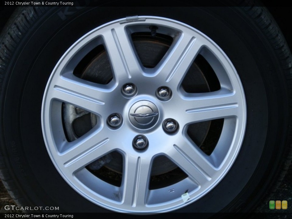 2012 Chrysler Town & Country Touring Wheel and Tire Photo #75055921