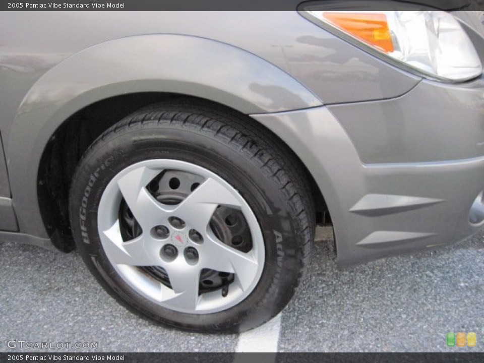 2005 Pontiac Vibe  Wheel and Tire Photo #75217305