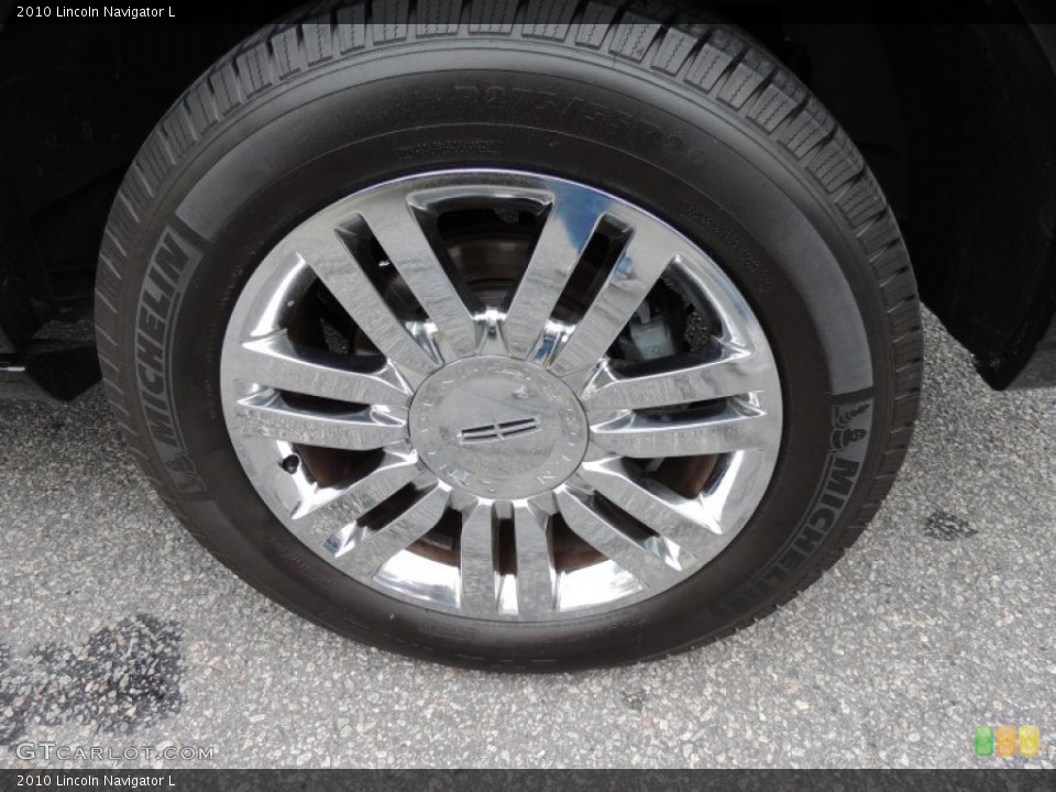 2010 Lincoln Navigator L Wheel and Tire Photo #75359555