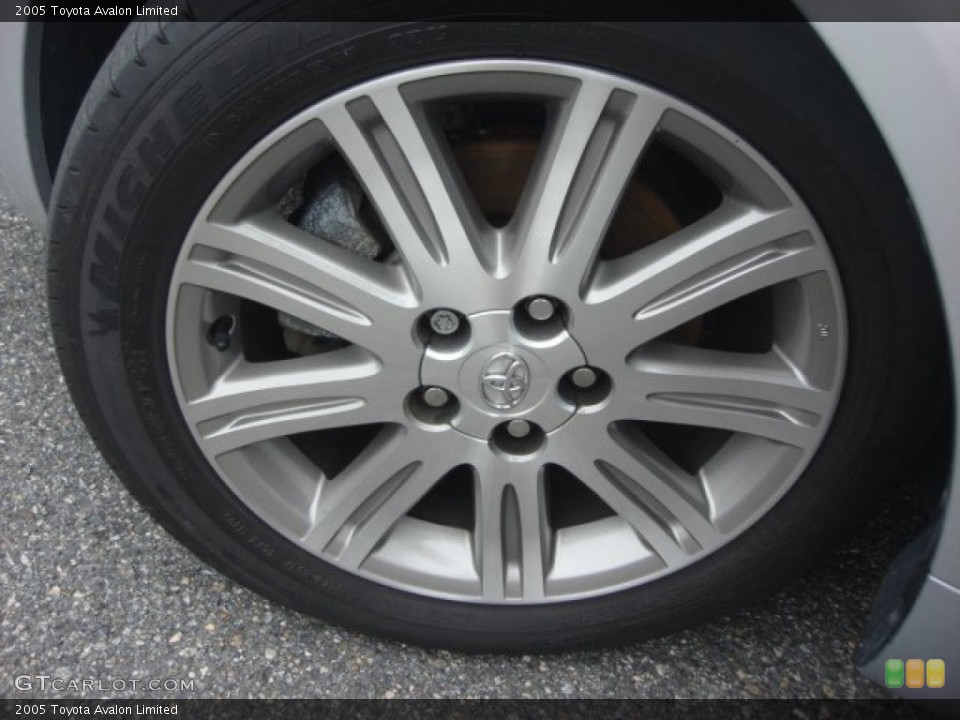 2005 Toyota Avalon Wheels and Tires