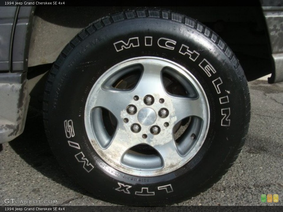 1994 Jeep Grand Cherokee SE 4x4 Wheel and Tire Photo #75371027