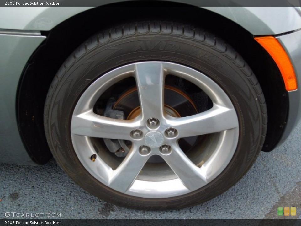 2006 Pontiac Solstice Roadster Wheel and Tire Photo #75383186