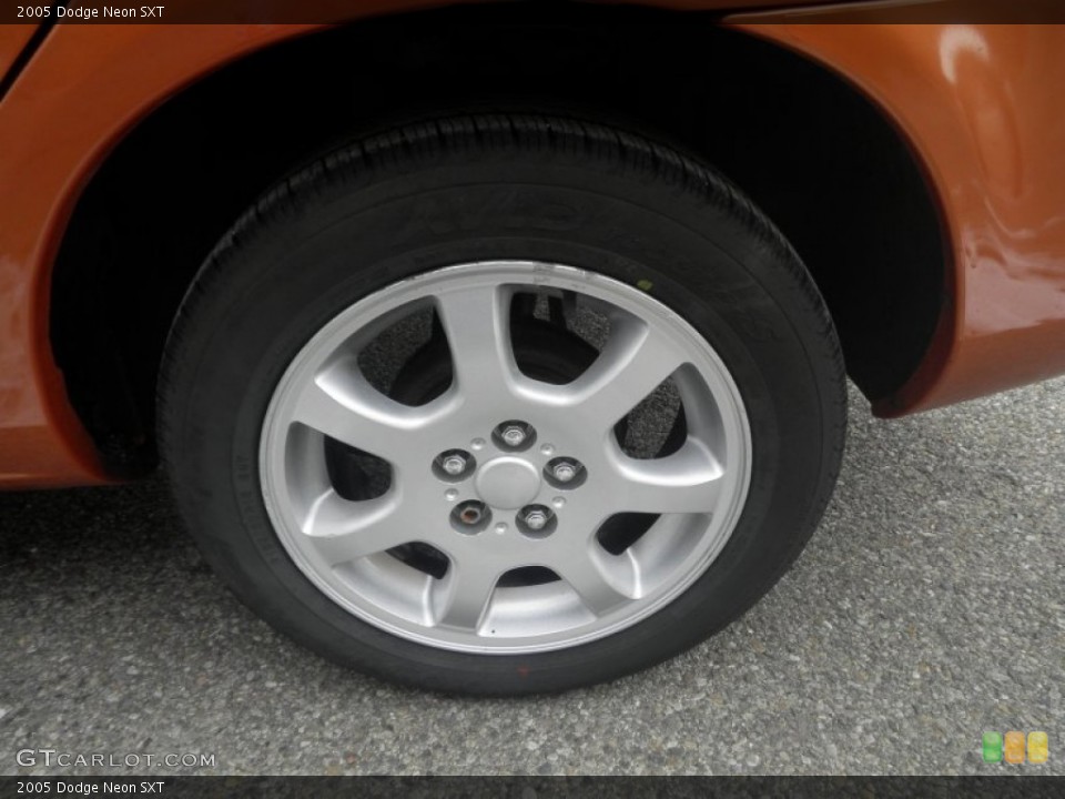 2005 Dodge Neon SXT Wheel and Tire Photo #75397662