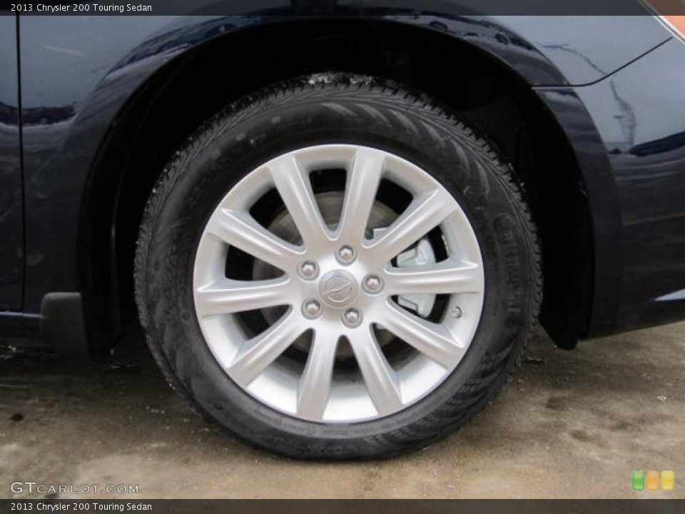 2013 Chrysler 200 Touring Sedan Wheel and Tire Photo #75417981