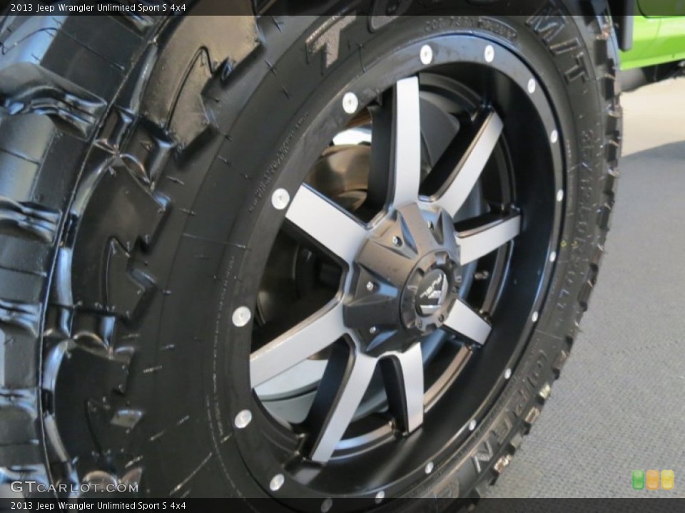 2013 Jeep Wrangler Unlimited Custom Wheel and Tire Photo #75437970