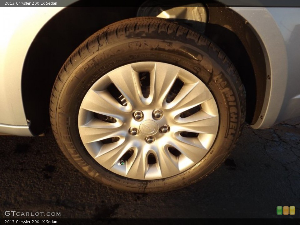 2013 Chrysler 200 LX Sedan Wheel and Tire Photo #75464963