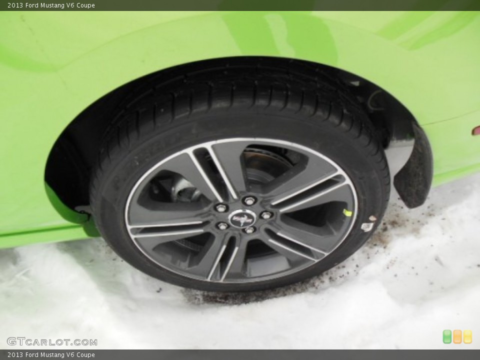 2013 Ford Mustang V6 Coupe Wheel and Tire Photo #75505535